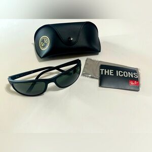 Ray-Ban
RB2027 PREDATOR 2 SUNGLASSES